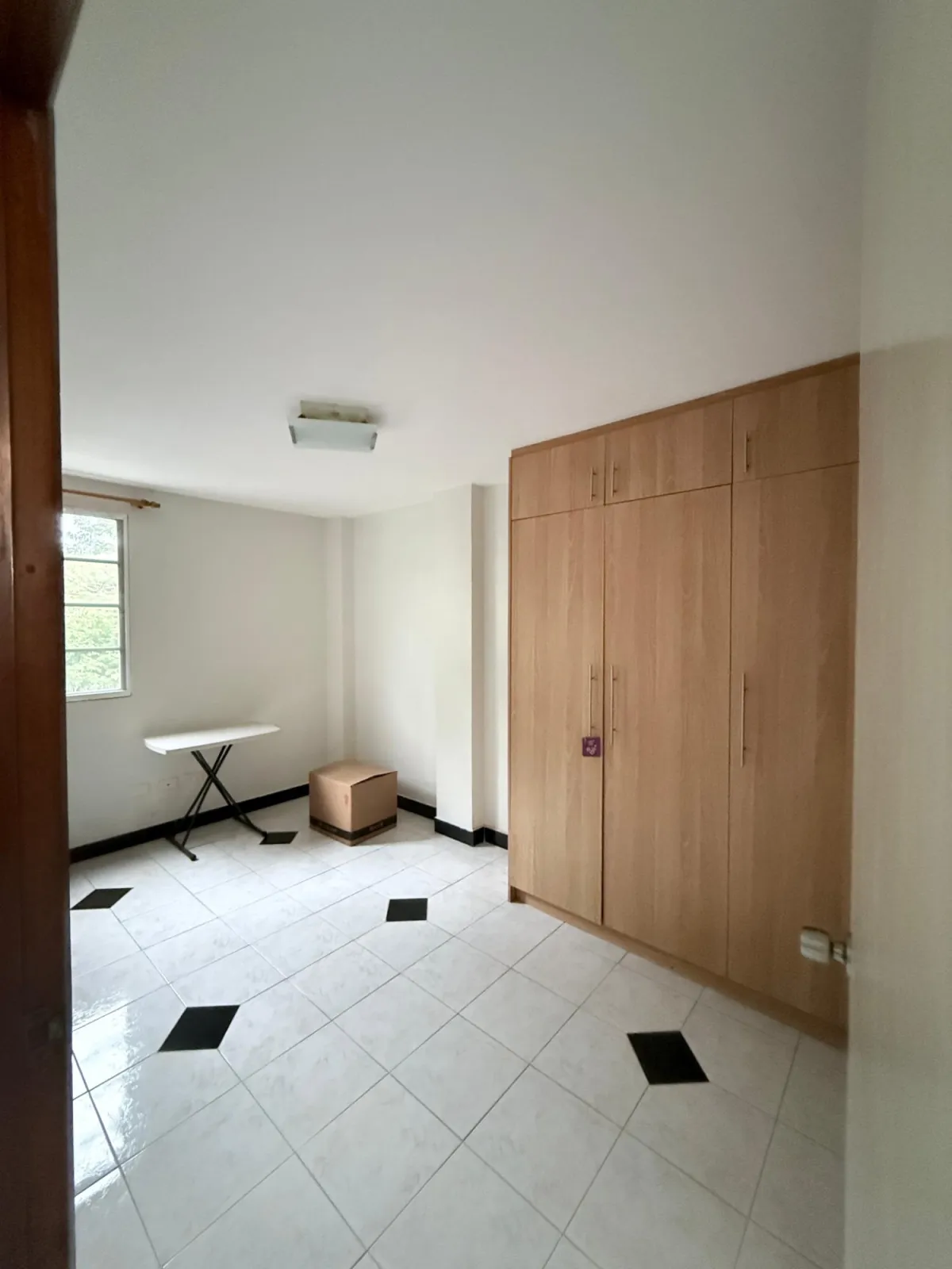 Apartment for sale in Albroojk