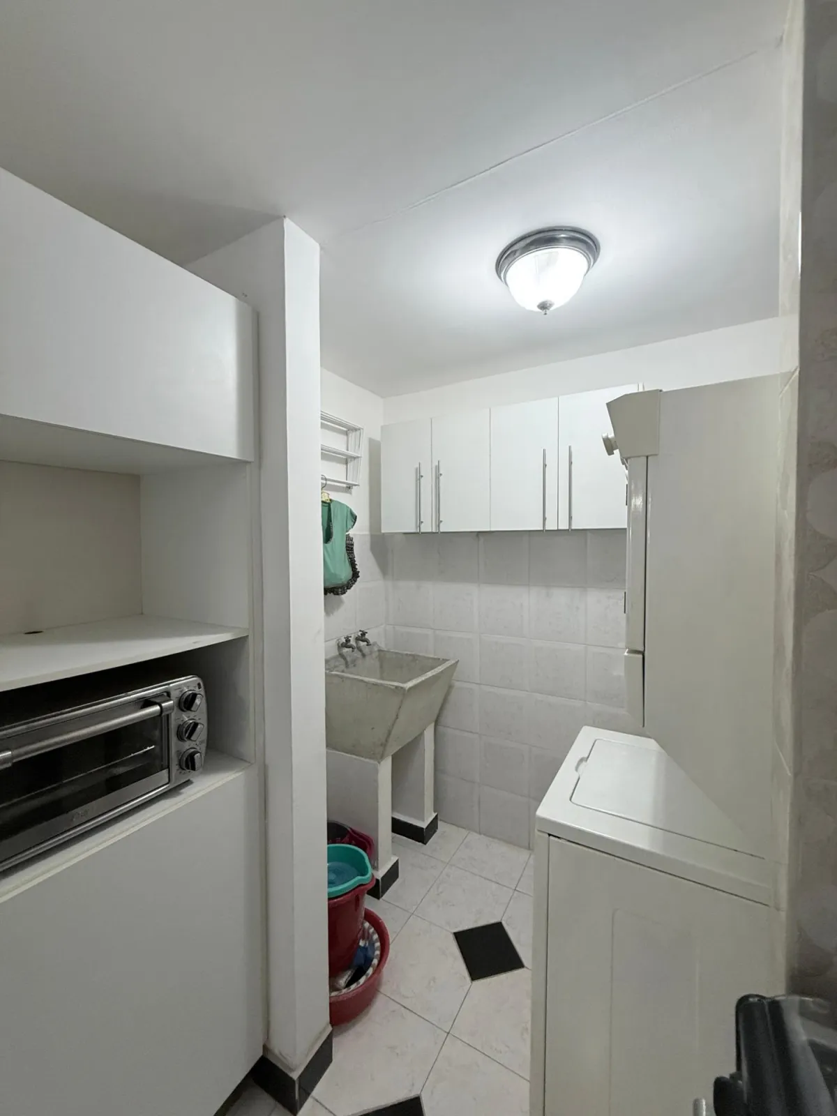 Apartment for sale in Albroojk