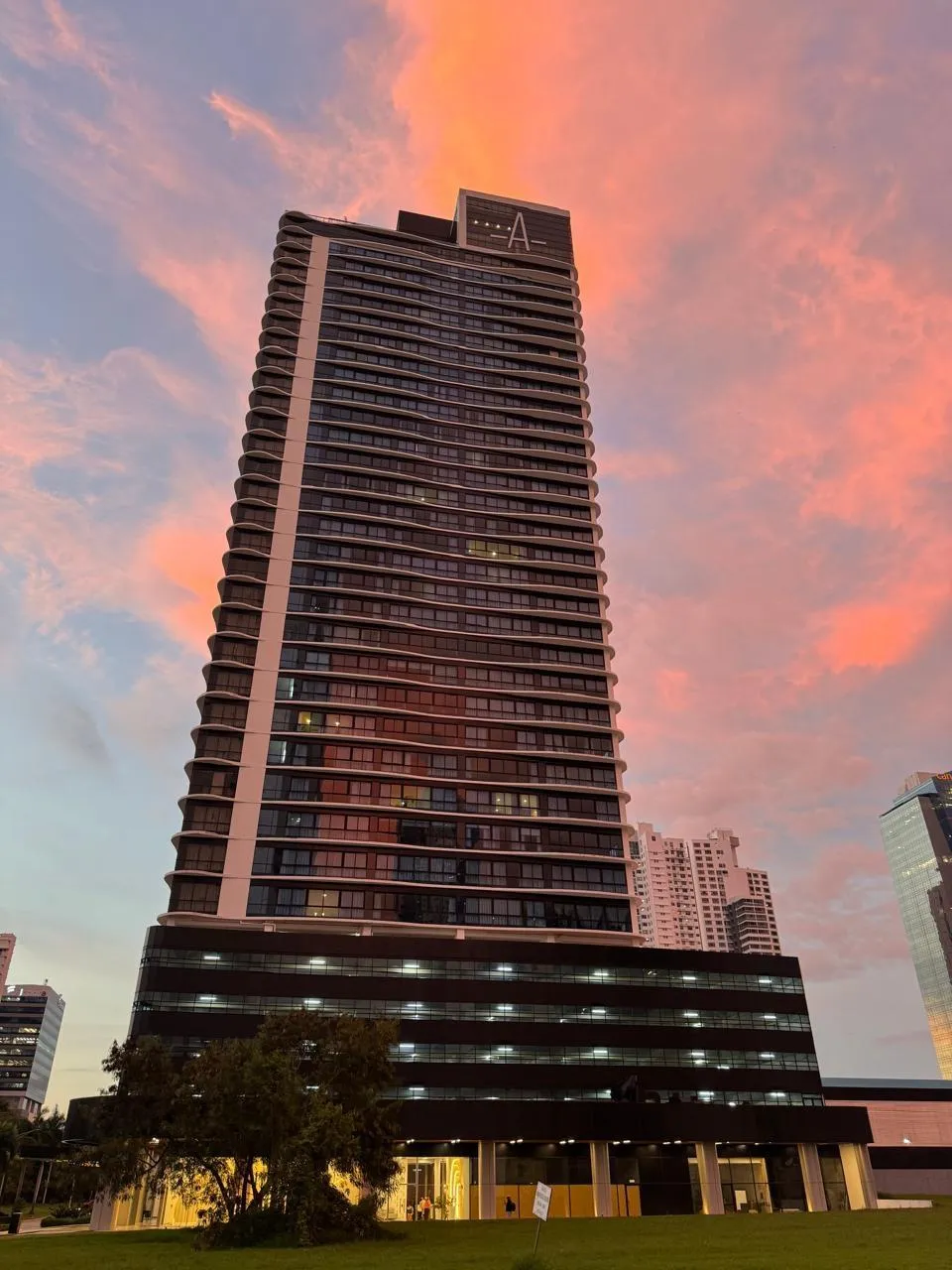 MODERN STUDIO APTO FOR SALE IN COSTA DEL ESTE