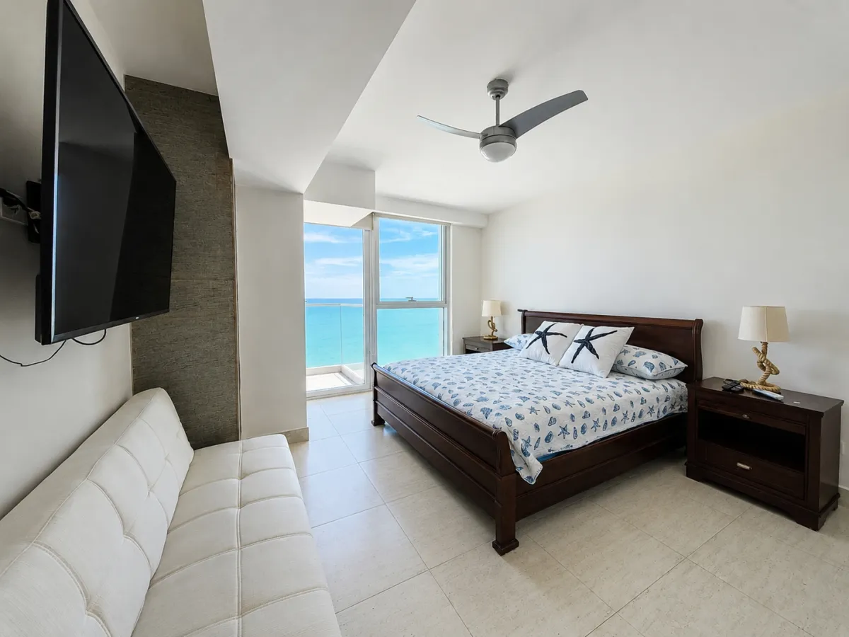 Venta de apartamento en Playa Blanca PH Lighthouse Beach Tower