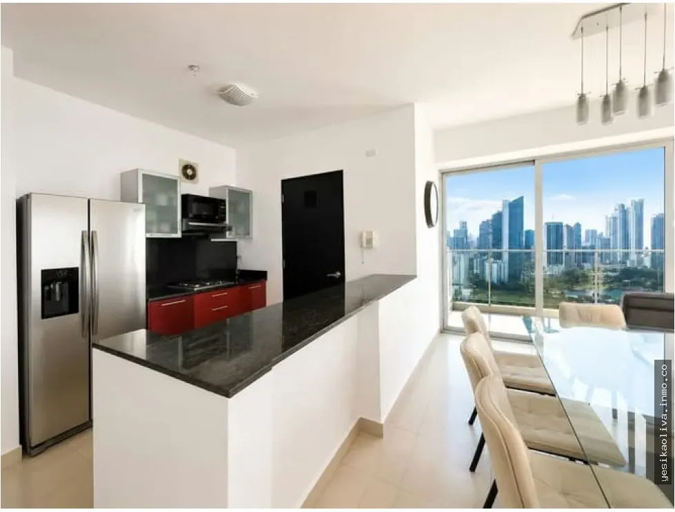 Venta de apartamento en avenida Balboa