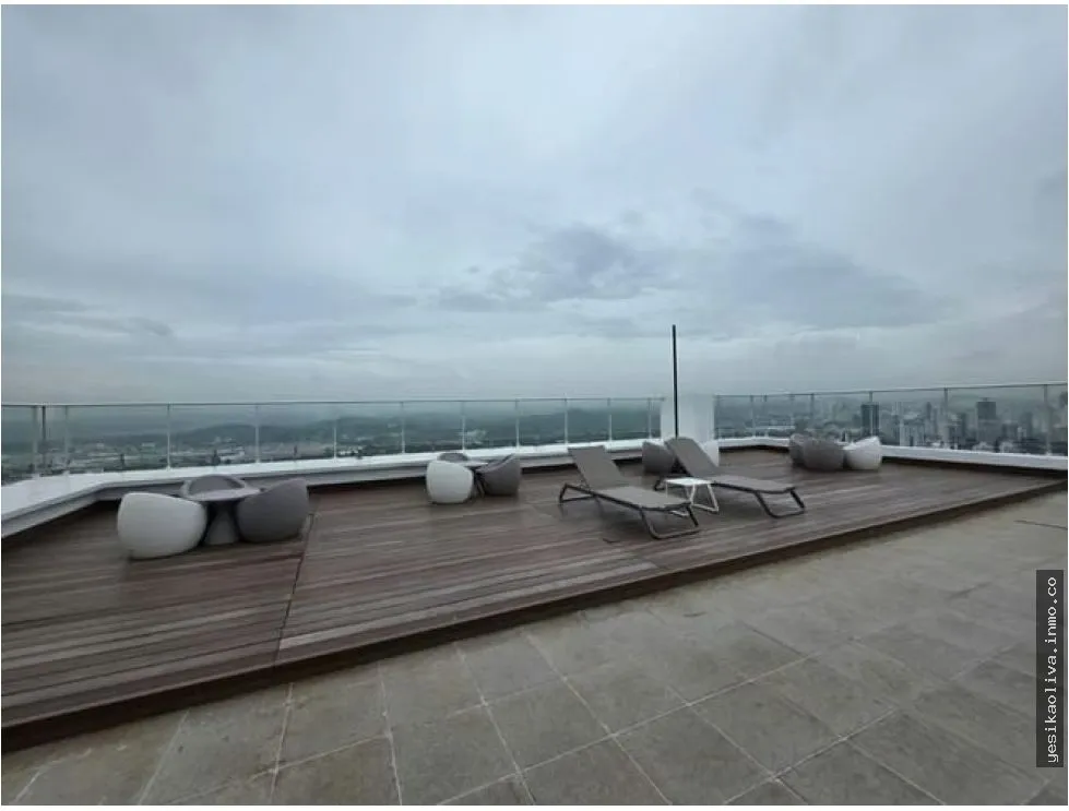 Venta de apartamento en avenida Balboa