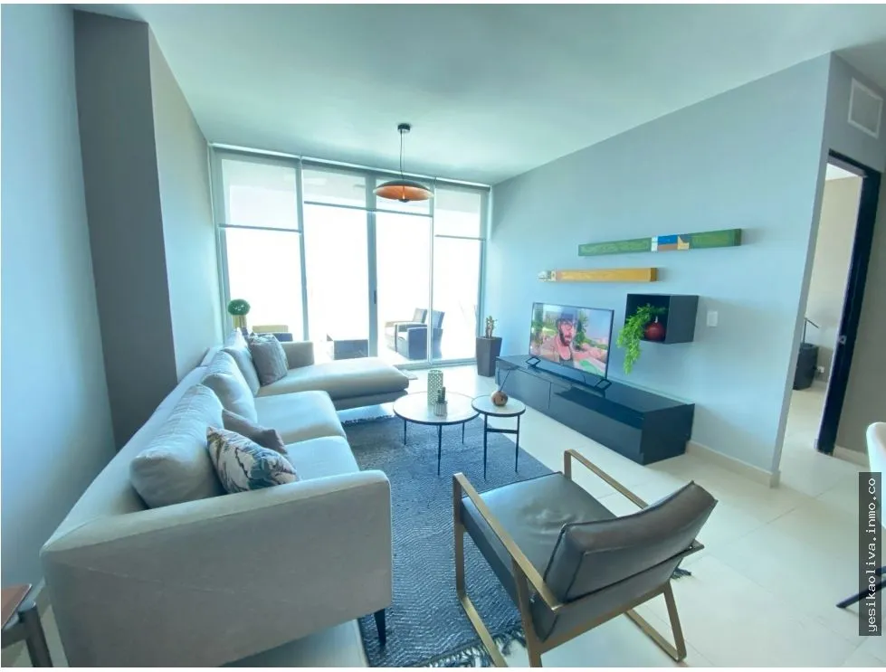 Alquiler de Apartamento en Avenida Balboa Amoblado