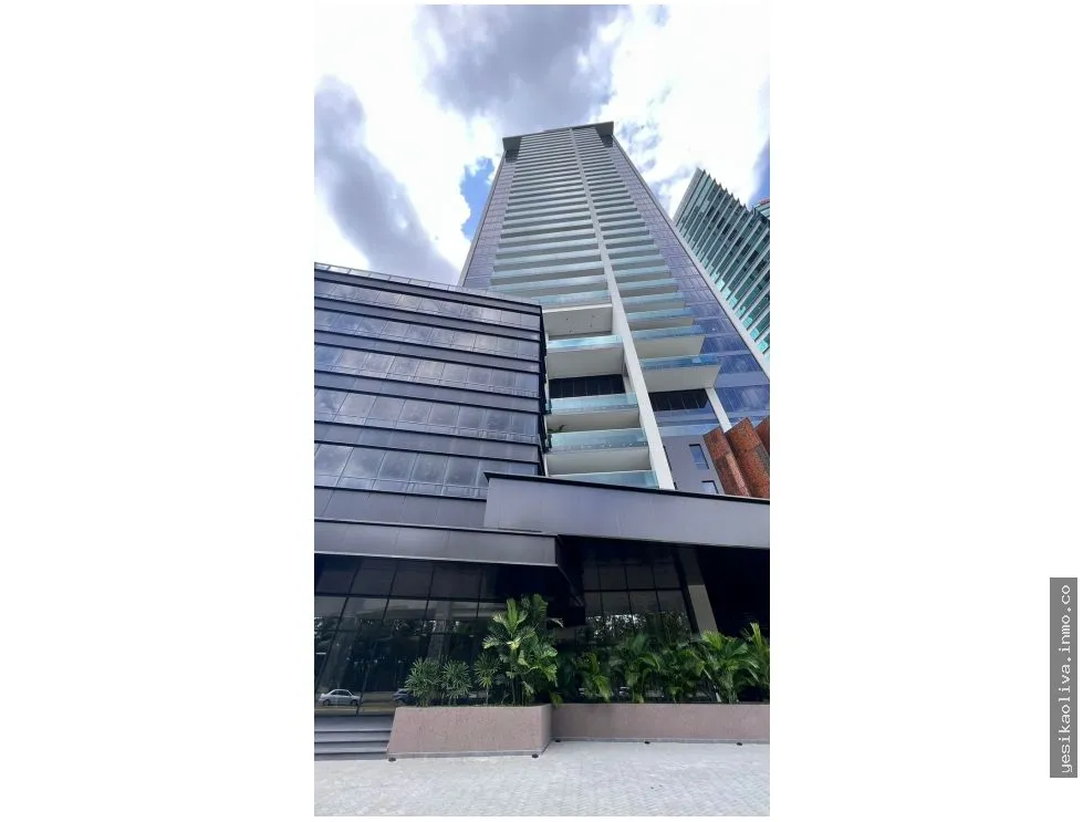 VENTA DE APARTAMENTO VISTA AL MAR EN COSTA DEL ESTE PRIMERA LÍNEA.