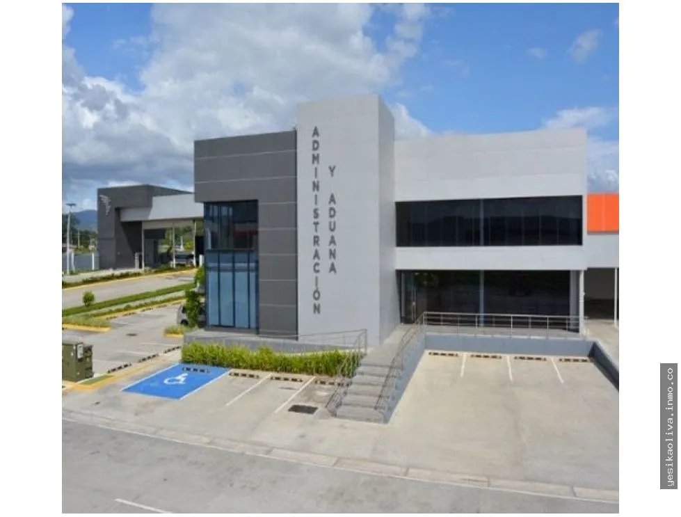 Warehouse for Sale with Tenant – 7% Return | Tocumen, Panama