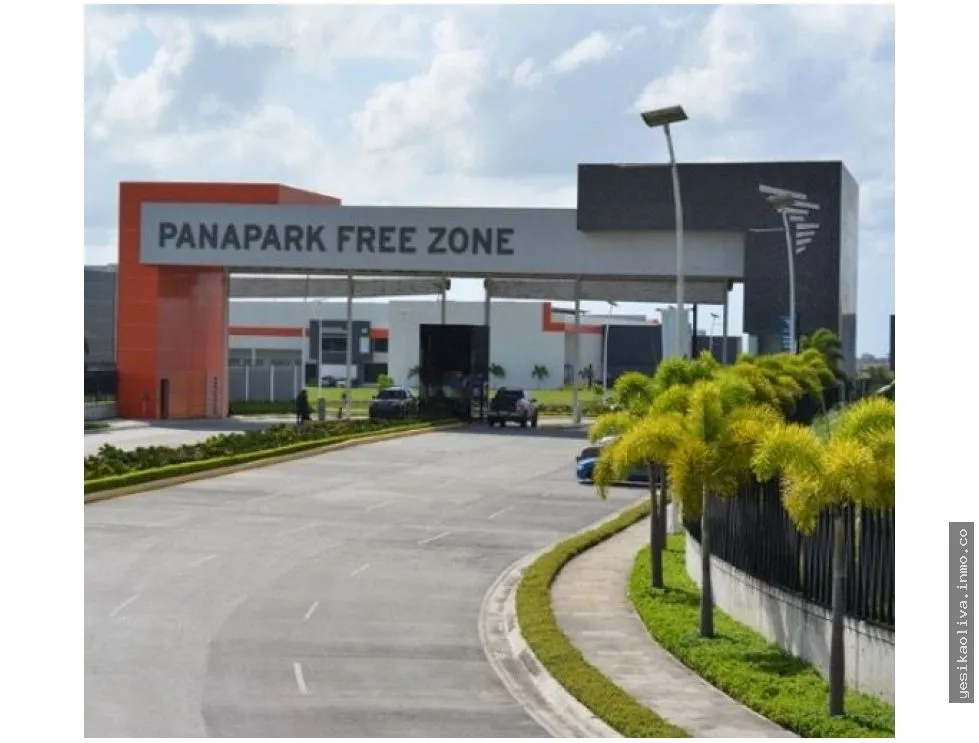 Warehouse for Sale with Tenant – 7% Return | Tocumen, Panama