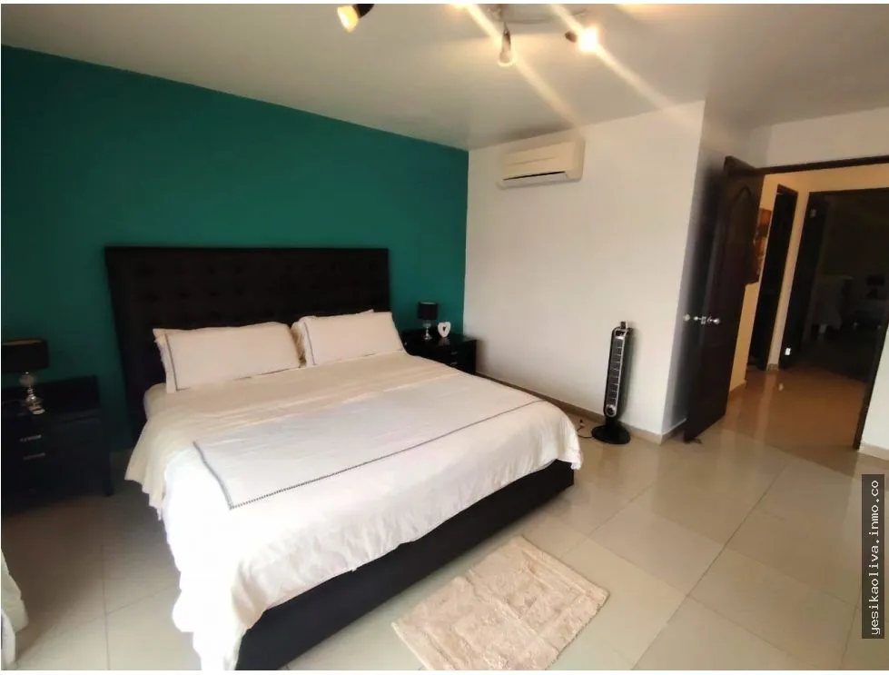 Alquiler de Apartamento Amoblado en Obarrio, piso alto (NEGOCIABLE)