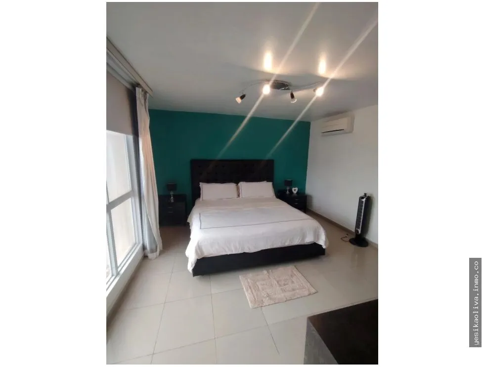 Alquiler de Apartamento Amoblado en Obarrio, piso alto (NEGOCIABLE)