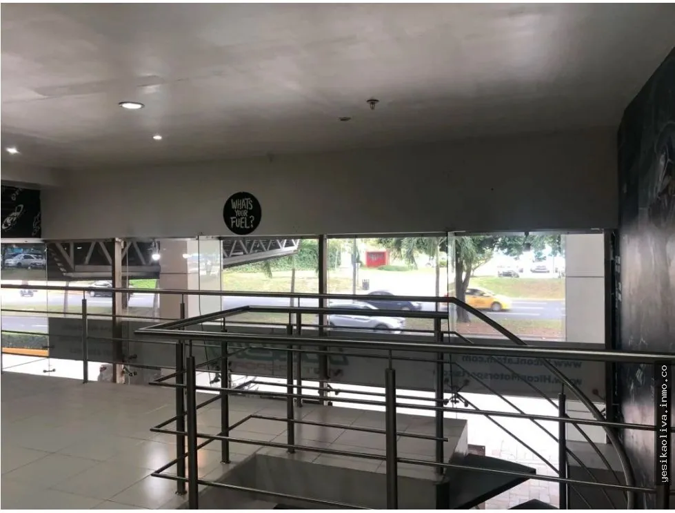 Alquiler de local comercial en Avenida Balboa
