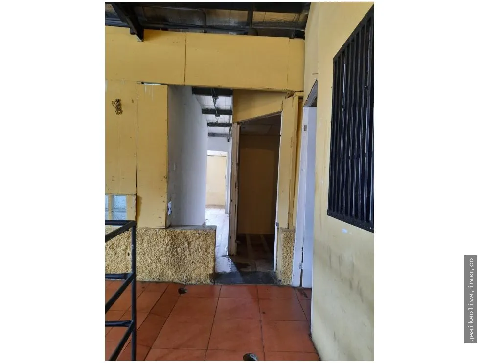 VENTA DE EDIFICIO EN AVENIDA B PARA INVERSION