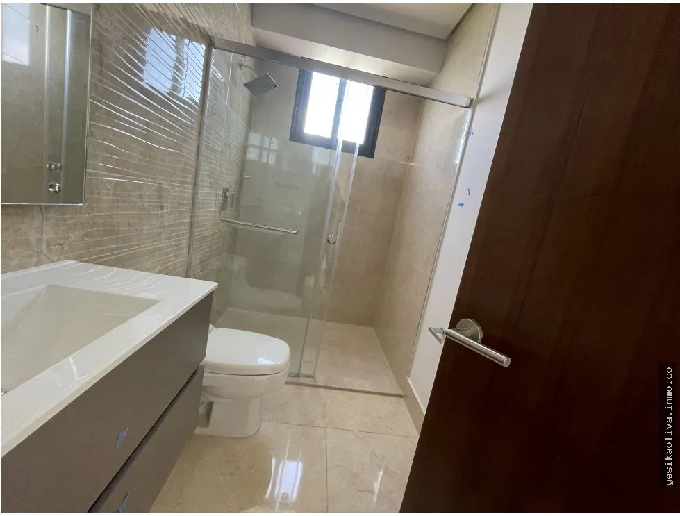 Venta de Apartamento en Costa del Este, Vista al Mar