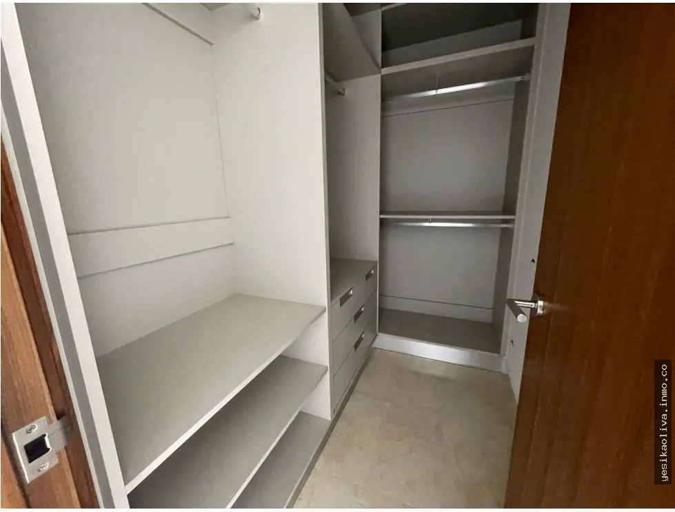 Venta de Apartamento en Costa del Este, Vista al Mar