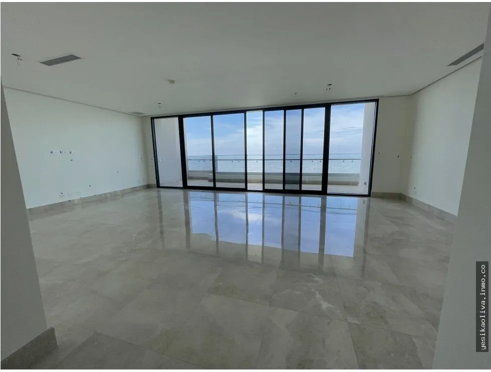 Venta de Apartamento en Costa del Este, Vista al Mar