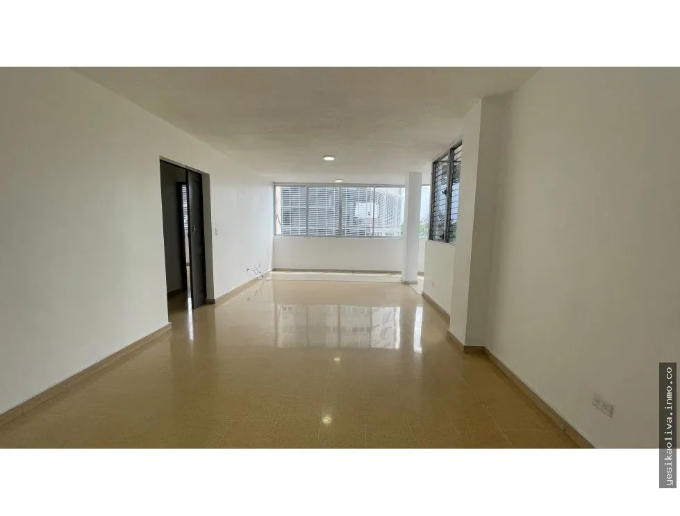 Appartement à Via Porras à louer