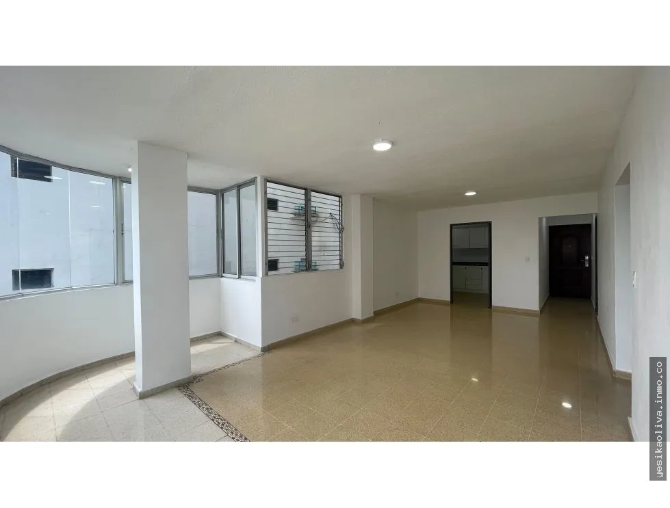 Appartement à Via Porras à louer