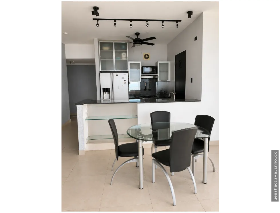 Venta de apartamento en Avenida Balboa