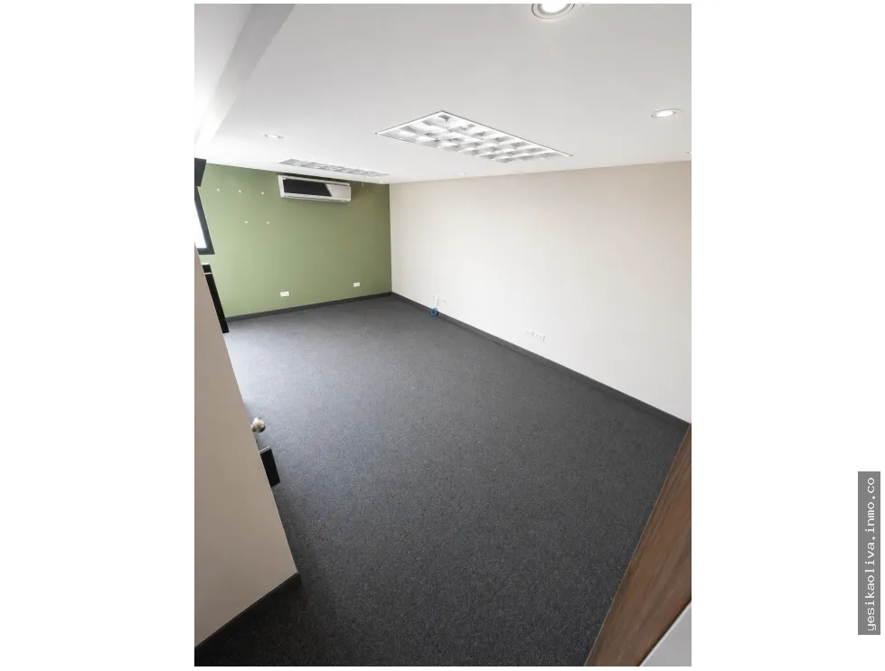 Office for Sale in Bella Vista