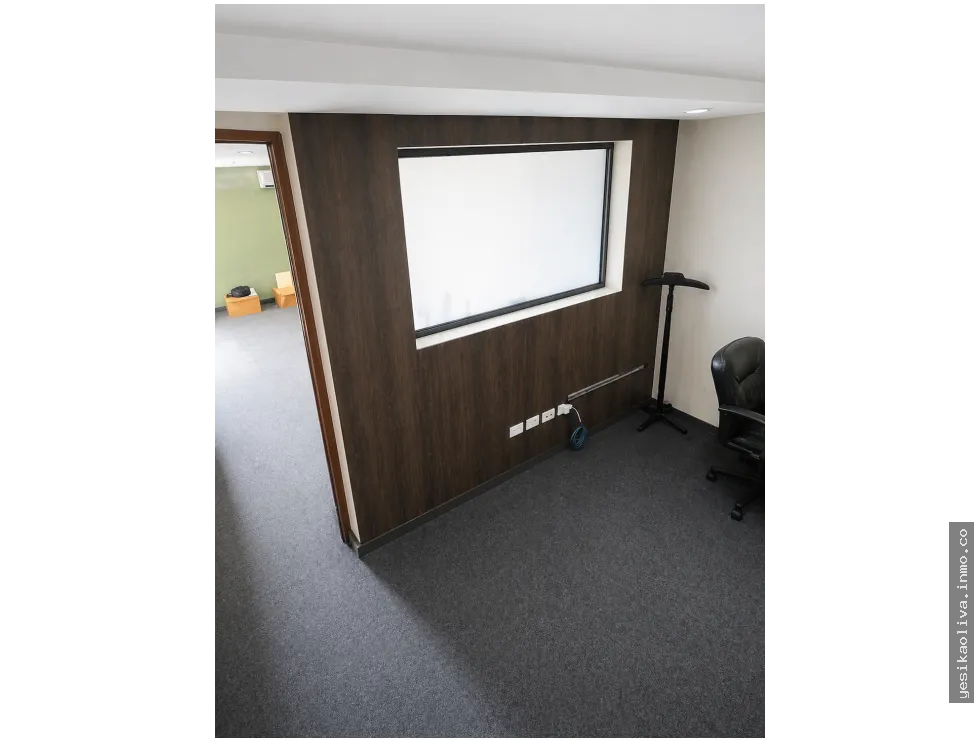 Office for Sale in Bella Vista