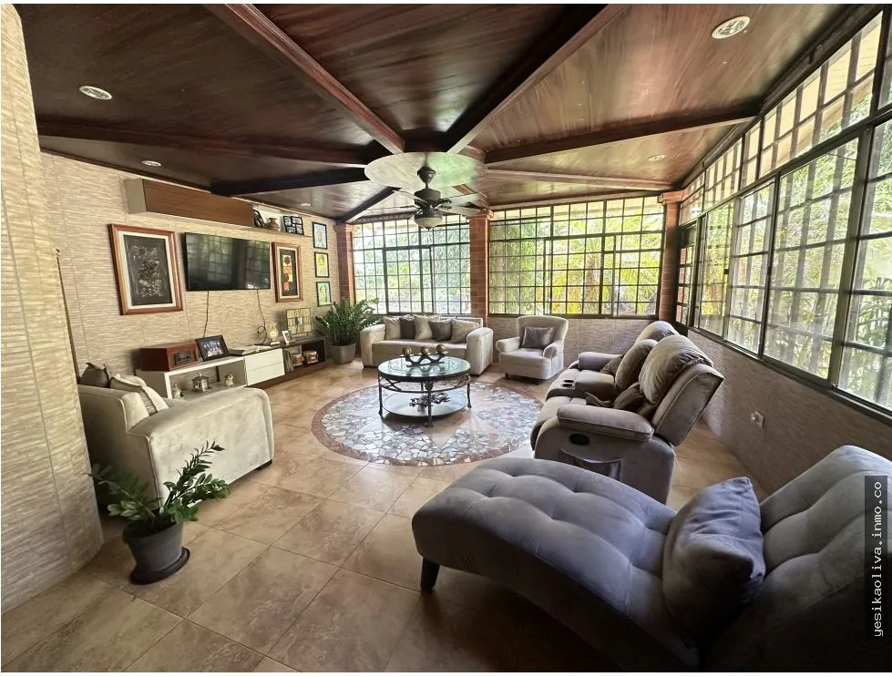 Venta de Casa amoblada en Las Cumbres