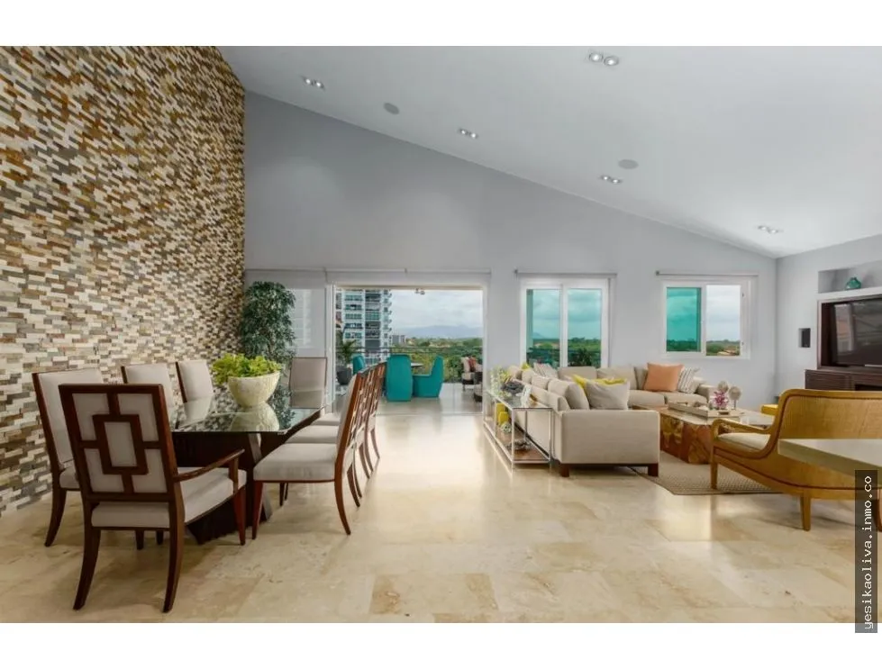 Venta Apartamento (PentHouse) en Punta Barco
