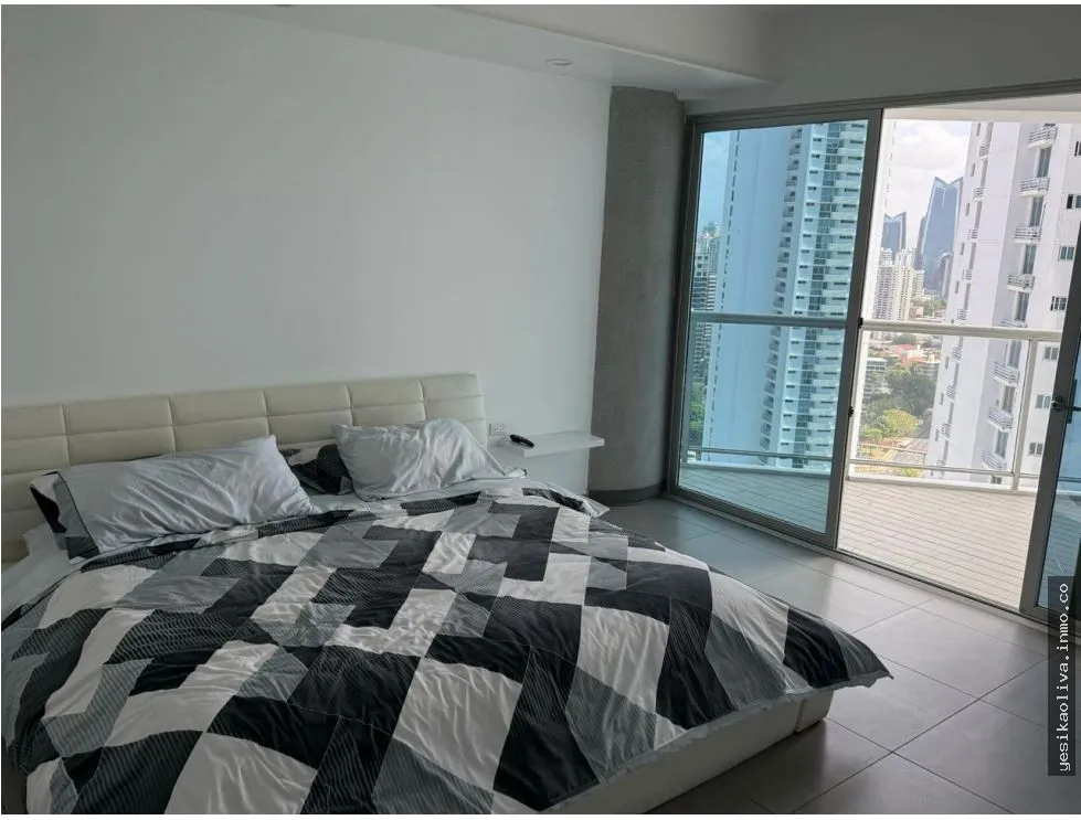 Apartamento en Alquiler Amoblado Avenida Balboa