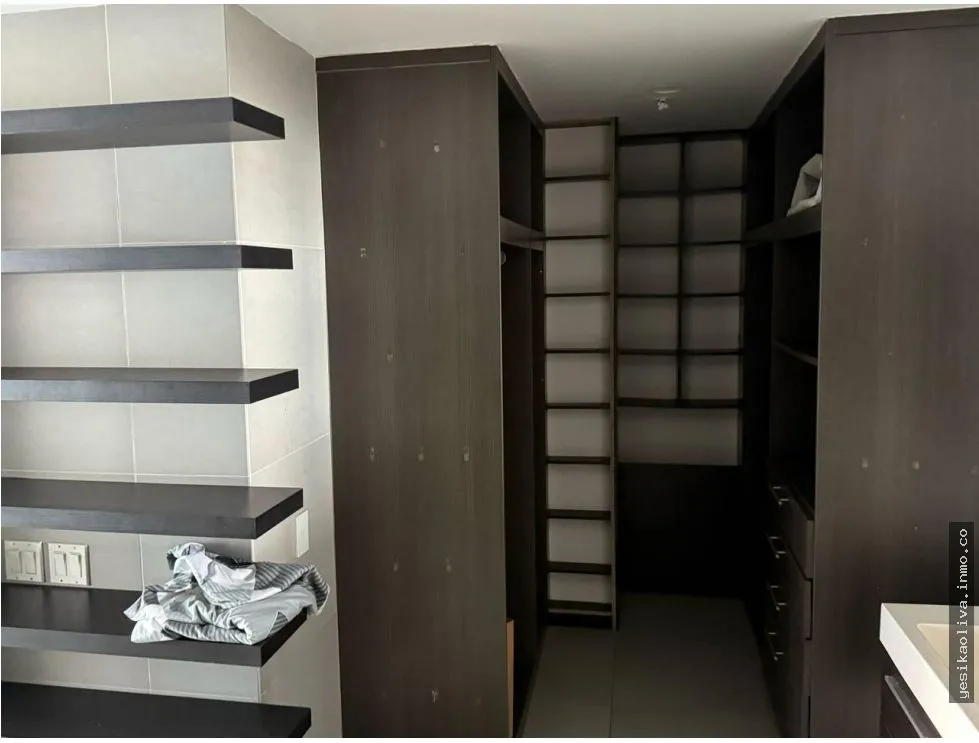 Apartamento en Alquiler Amoblado Avenida Balboa