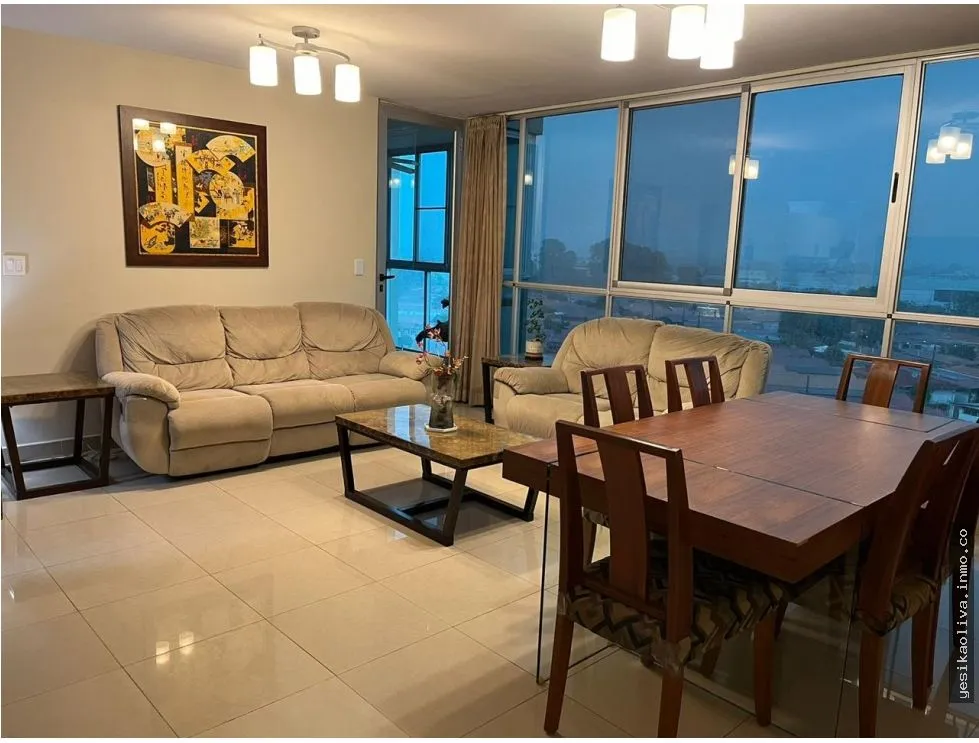 Se alquila apartamento en Chanis