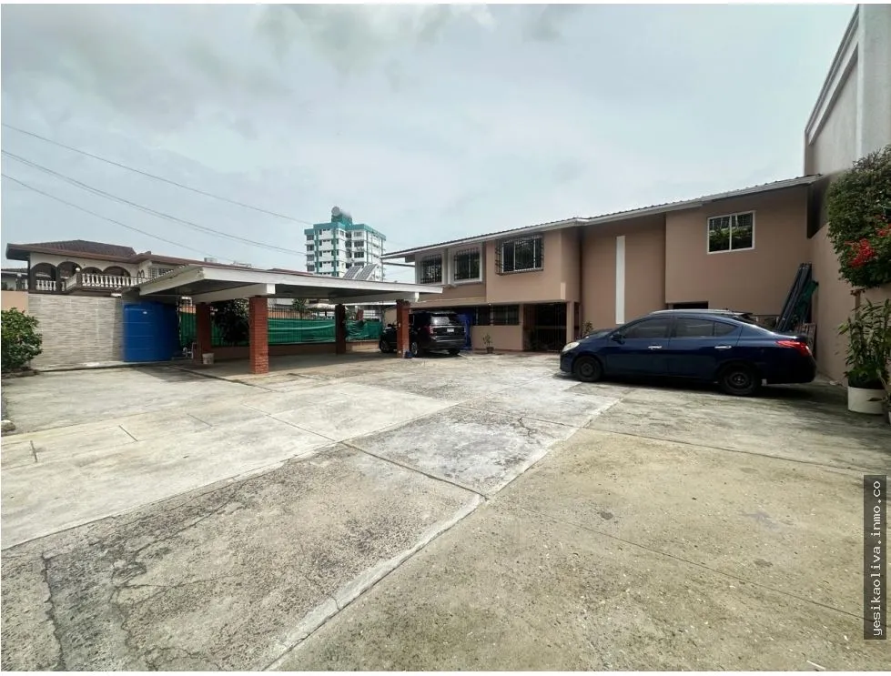 House Rental in La Alameda
