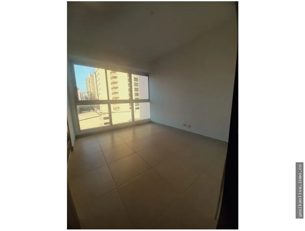 Venta de apartamento en Avenida Balboa