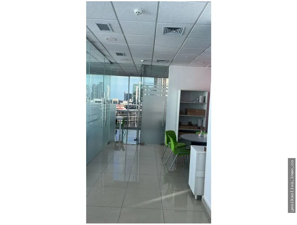 Alquiler de oficina en el Bella Vista