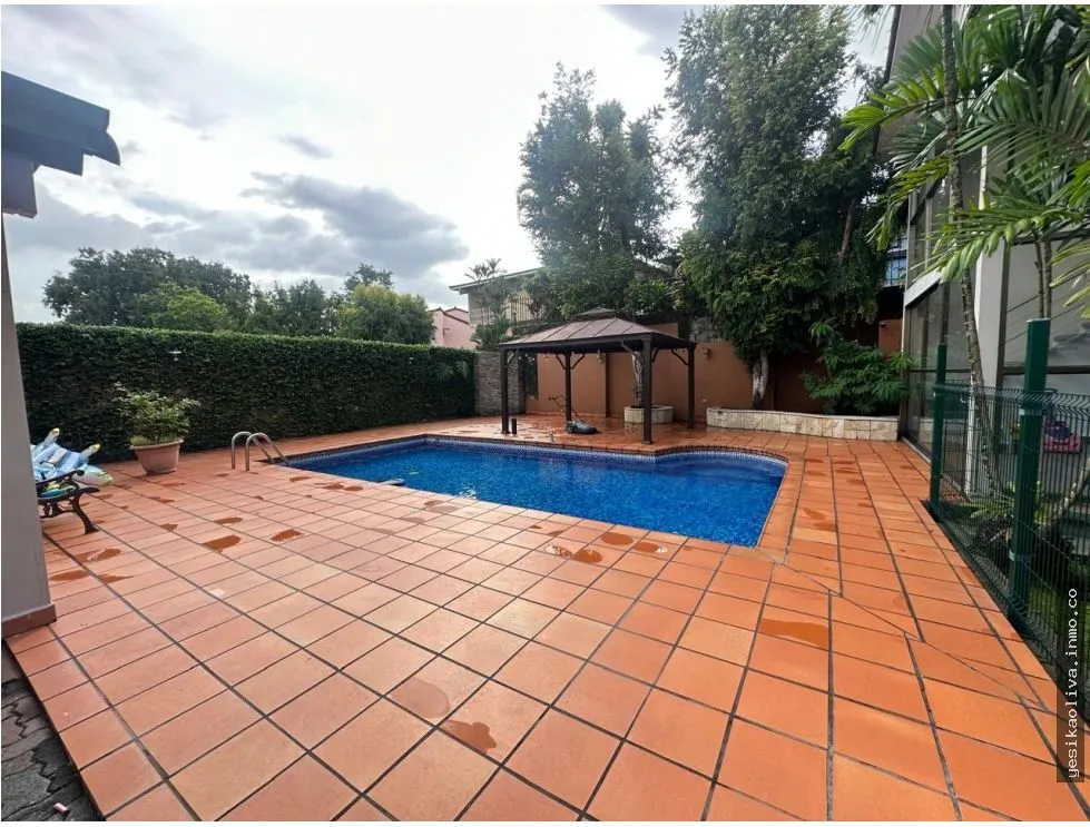 Venta de Casa  en La Alameda