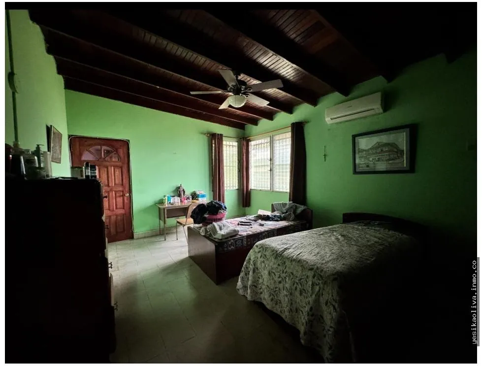 Venta de Residencia con potencial comercial en Las Cumbres