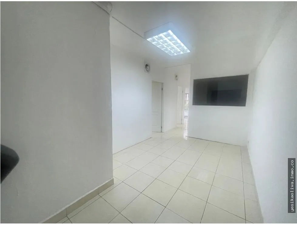 Commercial Space for Rent on Vía España