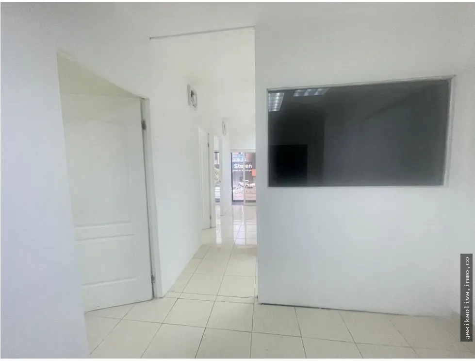 Commercial Space for Rent on Vía España