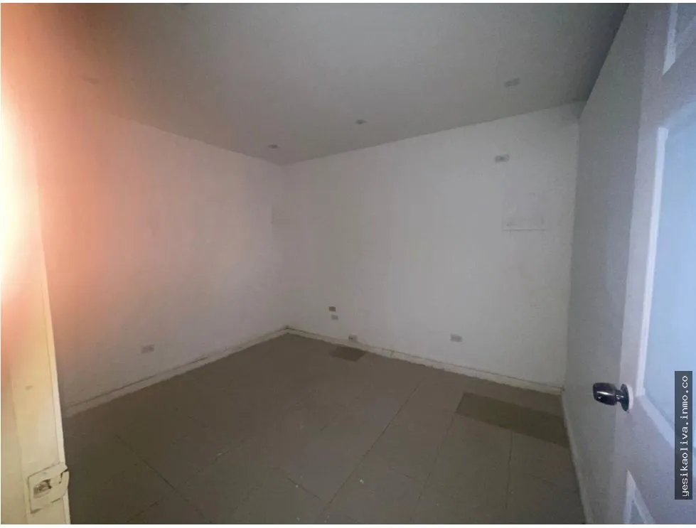 Commercial Space for Rent on Vía España