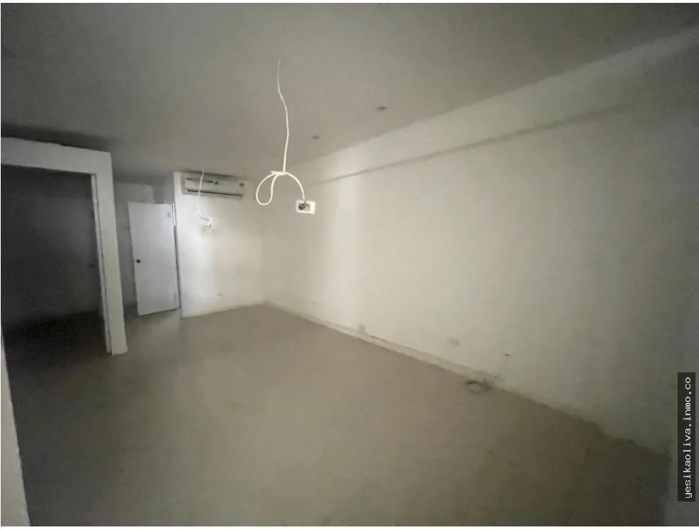 Commercial Space for Rent on Vía España