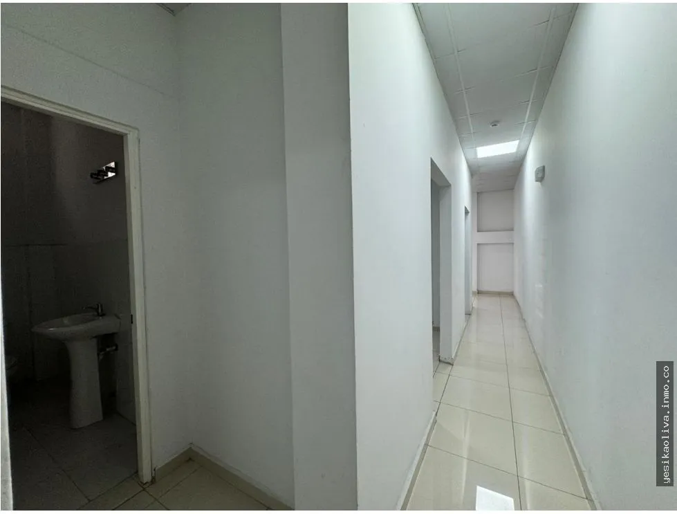 Venta de Plaza Comercial en Parque Lefevre