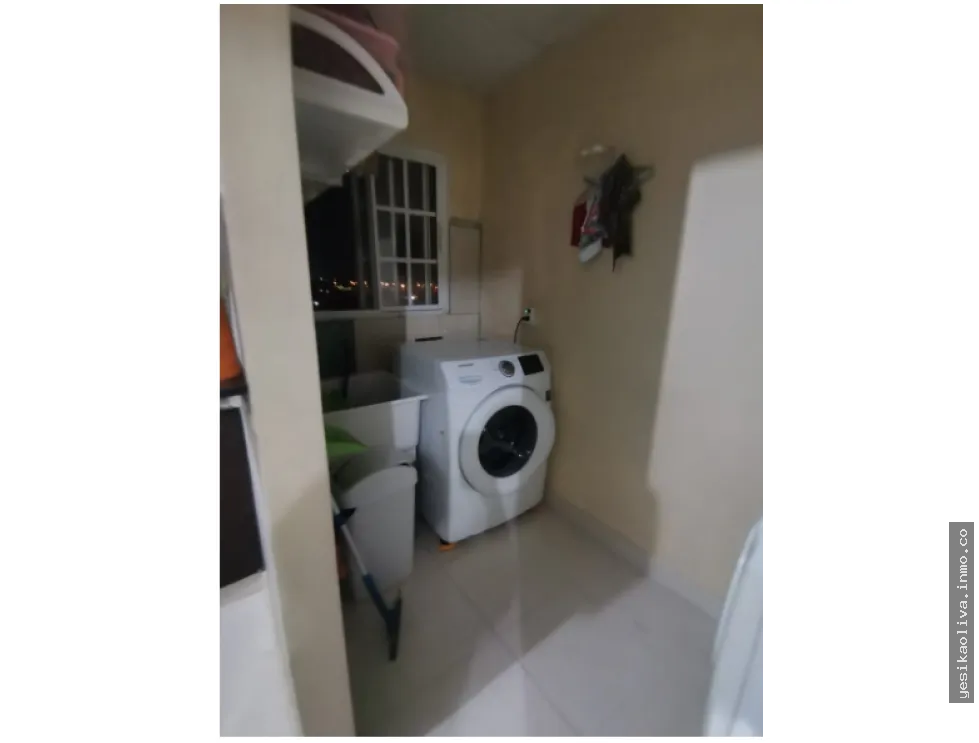 Venta de Apartamento Las Acacias/ Amoblado