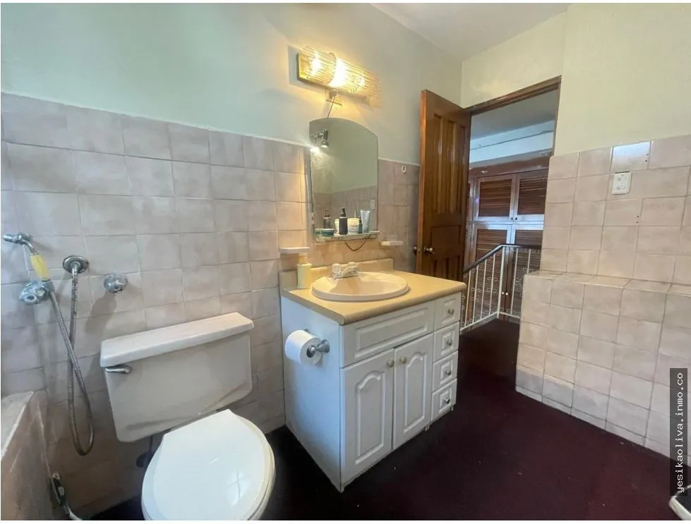 Venta de Residencial en Club X, El Ingenio, para Negocio / Hostal