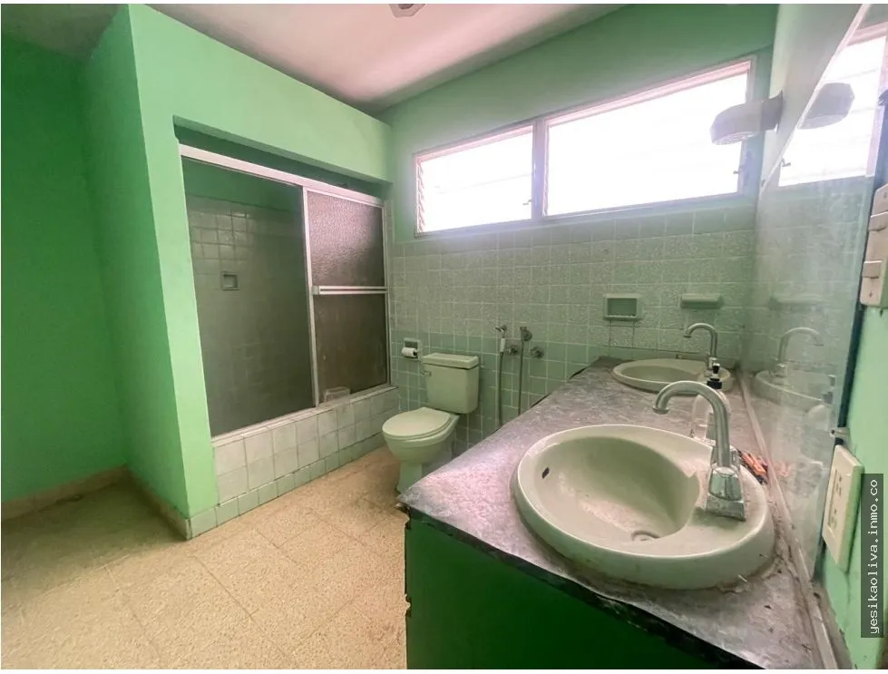 Venta de Residencial en Club X, El Ingenio, para Negocio / Hostal