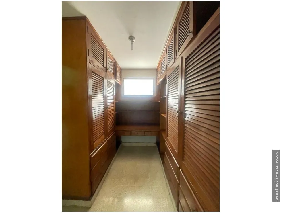 Venta de Residencial en Club X, El Ingenio, para Negocio / Hostal