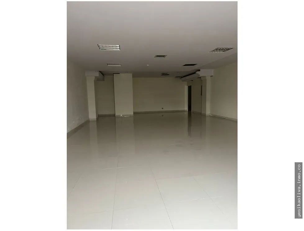 Espace commercial à El Dorado à louer