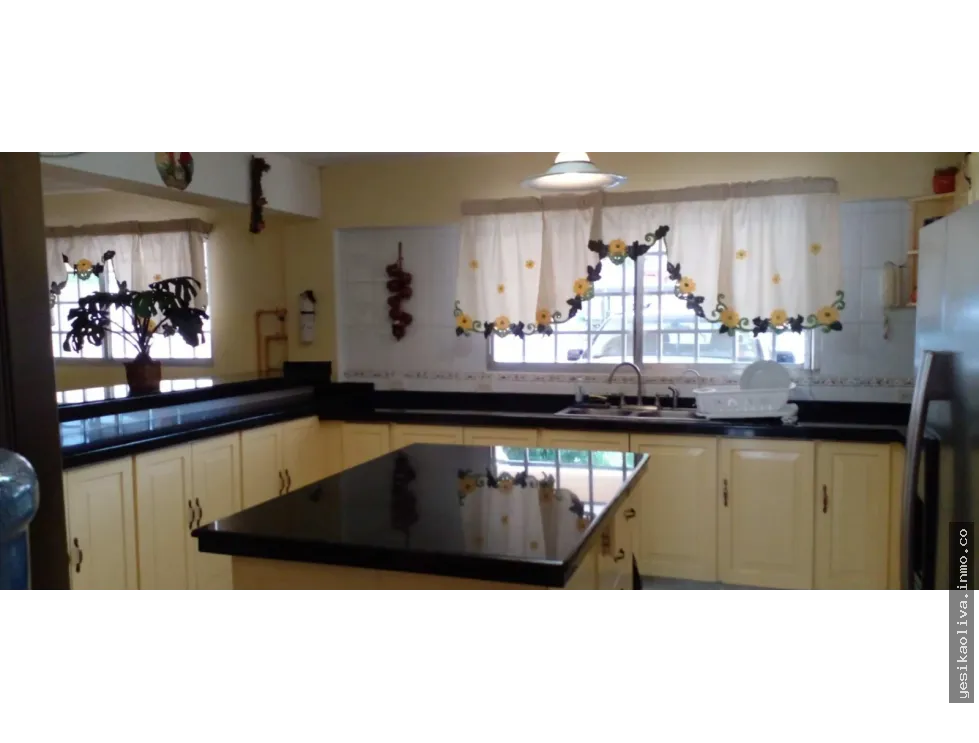 Residential Property for Sale in Miraflores