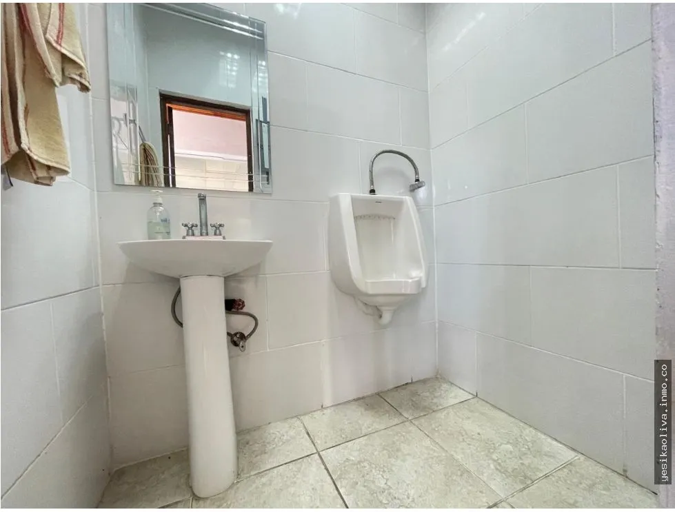 Alquiler de Casa Comercial en La Alameda