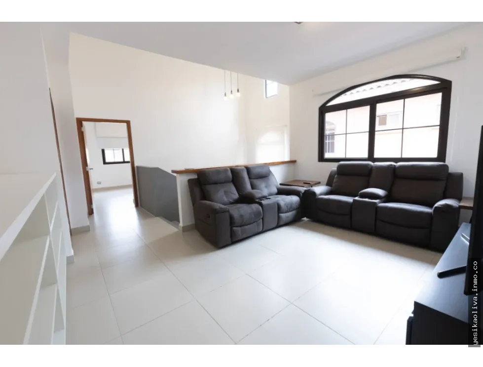 Venta de Residencia en Costa Sur