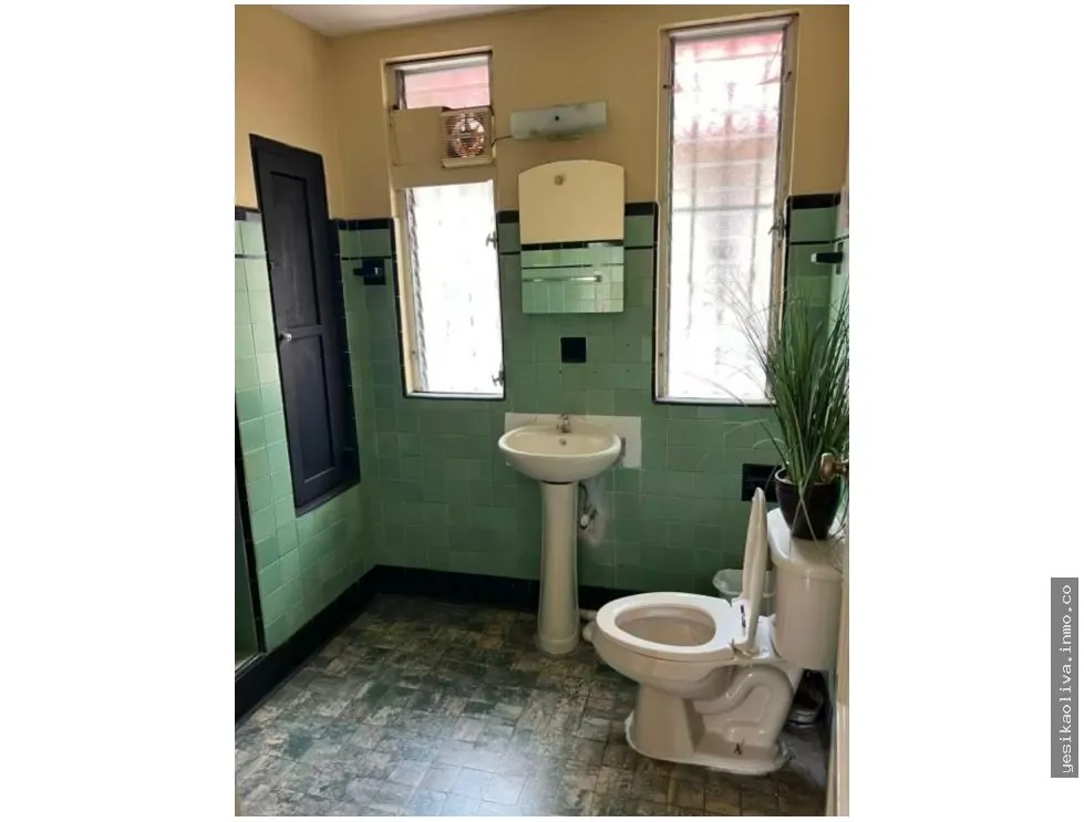 Commercial Space for Rent in Perejil, Calidonia
