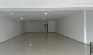 Alquiler de local comercial en Vía España - Planta Baja
