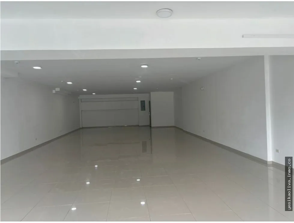 Alquiler de local comercial en Vía España - Planta Baja