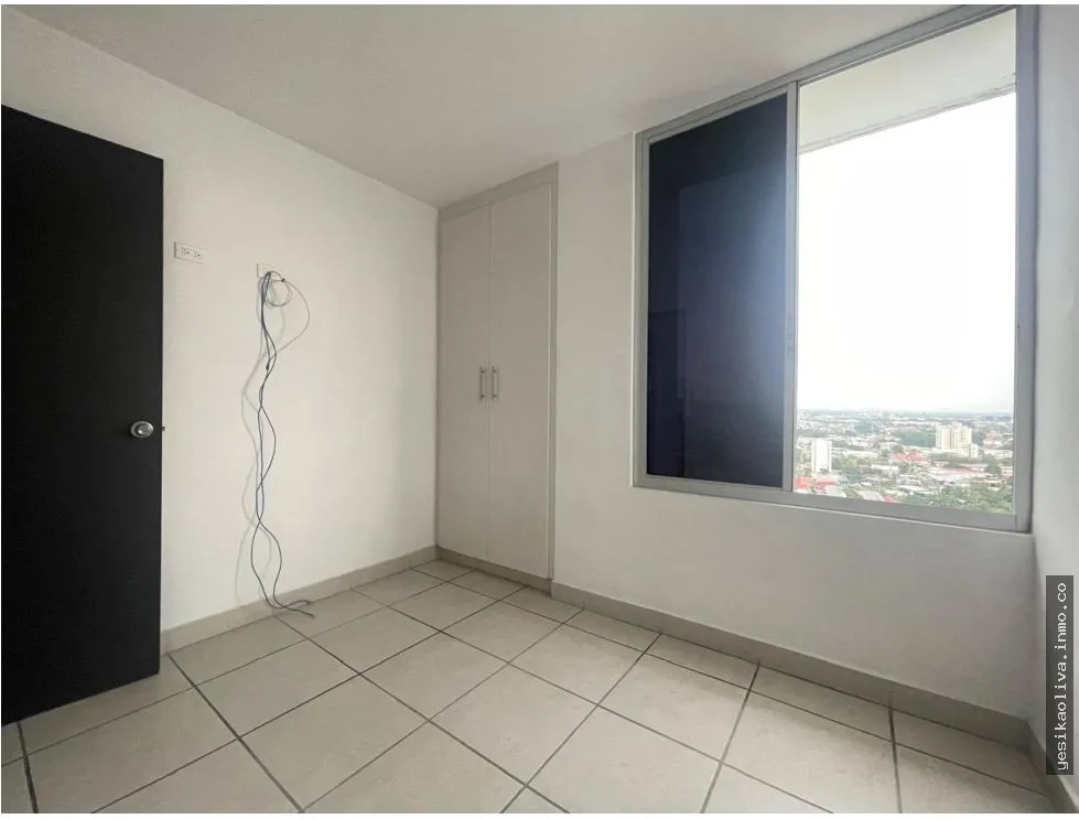 Venta de apartamento en Parque Lefevre