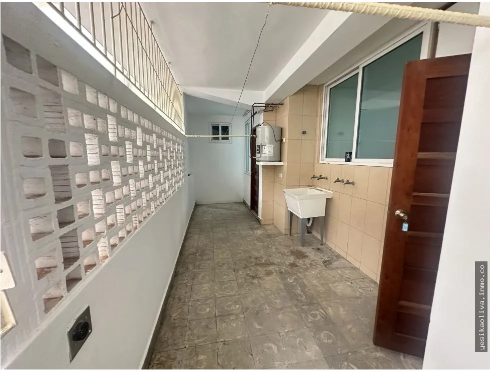 Apartment Rental on Vía Argentina